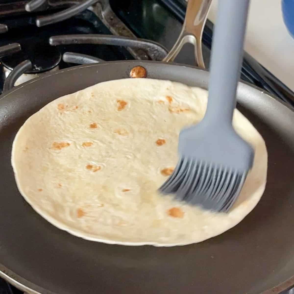 bushing tortilla with oil