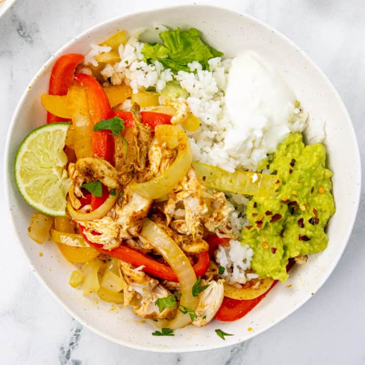 Chicken fajita bowl with toppings