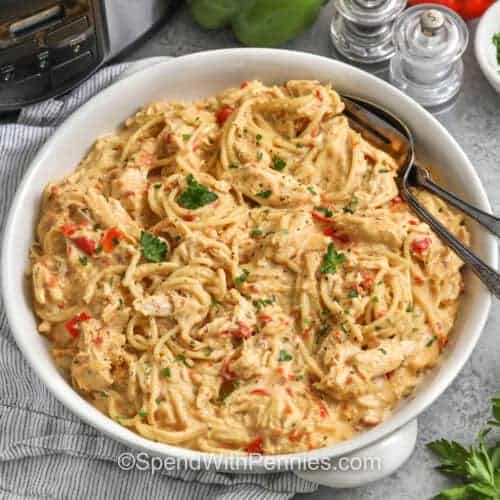 Crockpot Chicken Spaghetti in a bowl