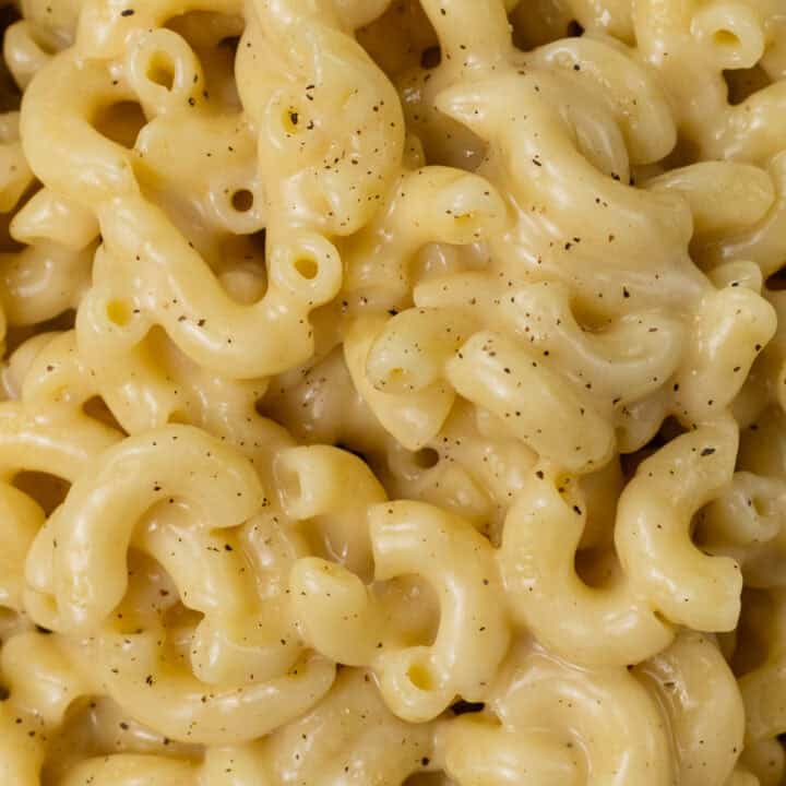 White Cheddar Mac And Cheese Close up