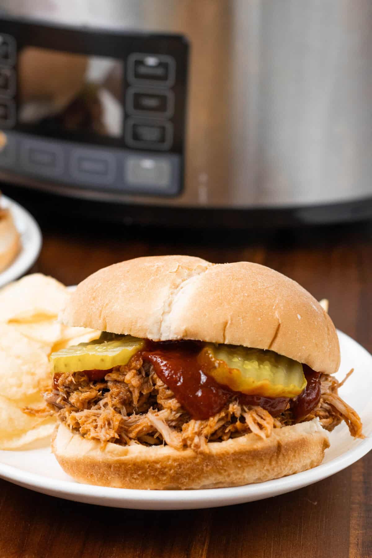 Slow Cooker Pulled Pork Sandwiches