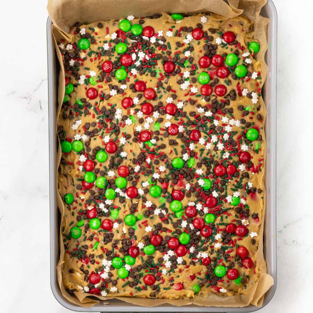Christmas M&M Cookie Bars Assembled