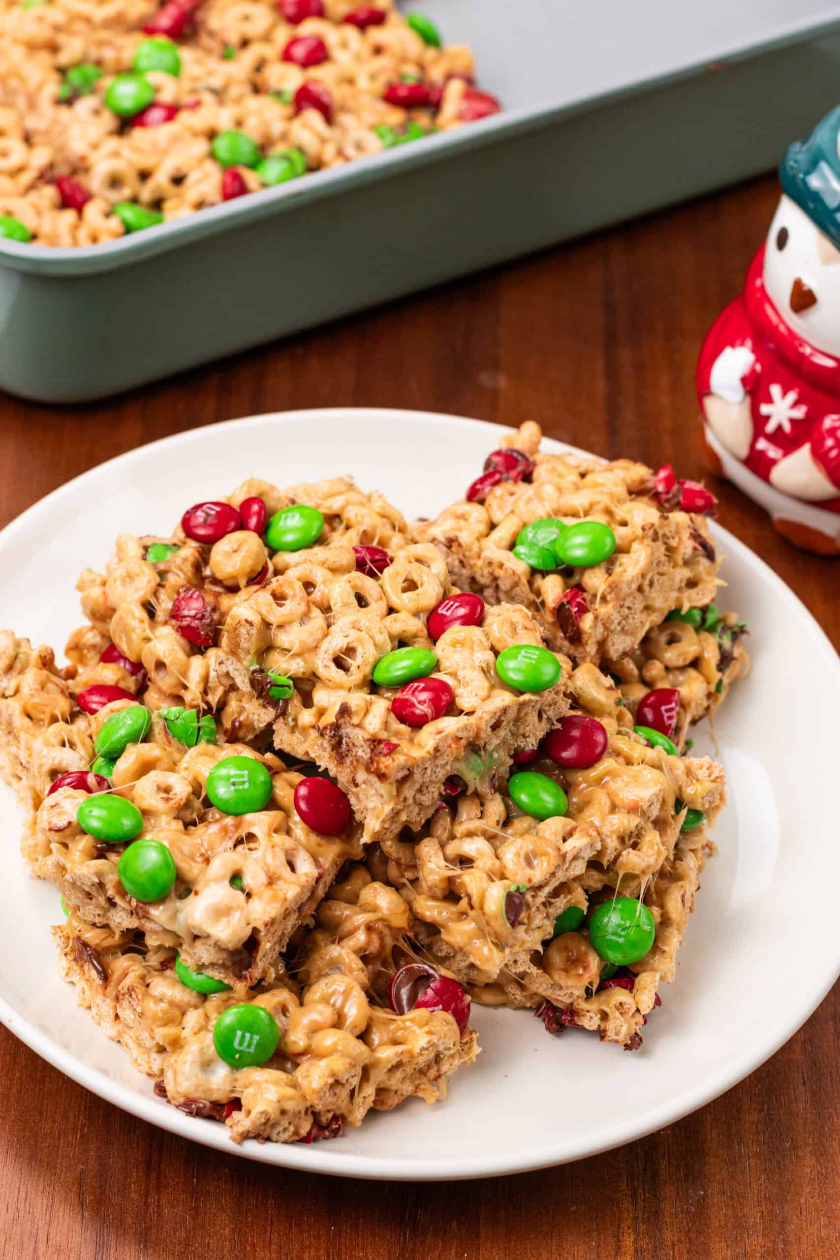 Christmas M&M Cheerio Treats Finished dish