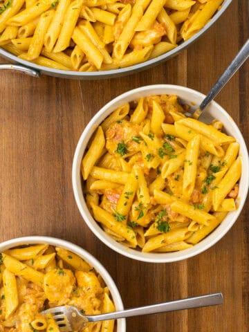Cajun Shrimp Pasta With Pan And Bowl